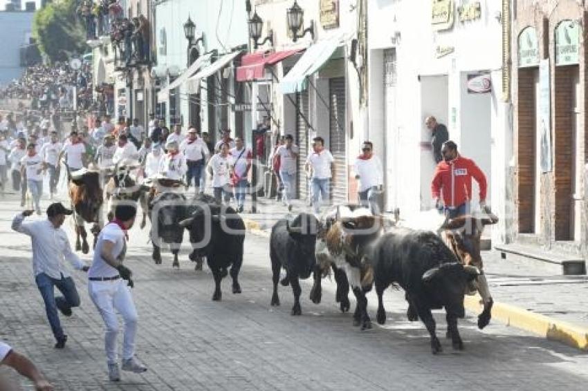 TLAXCALA . ENCIERRO DE TOROS