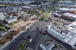 CENTRAL DE ABASTO . PASO VEHICULAR