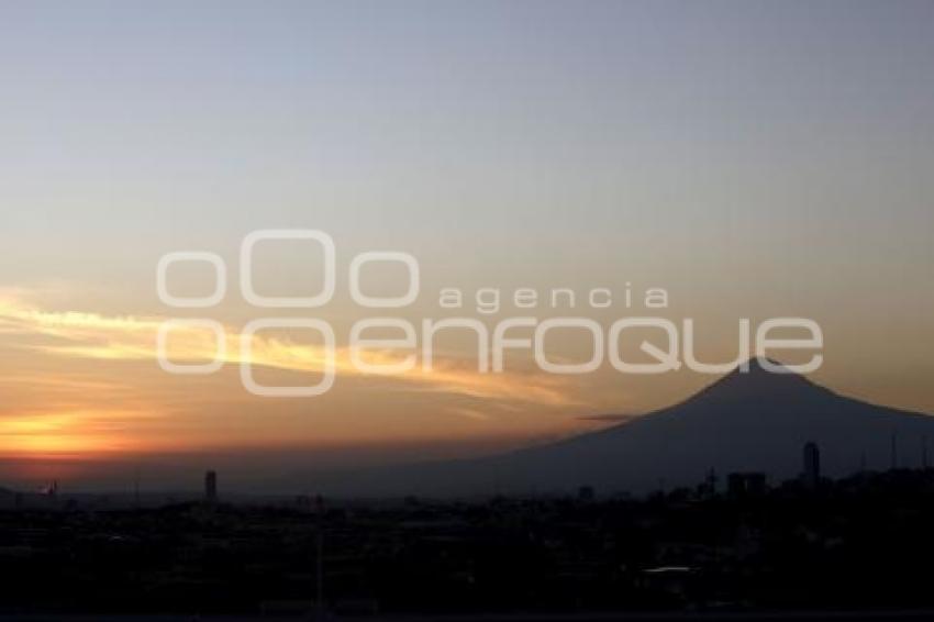 ATARDECER . VOLCÁN POPOCATÉPETL