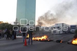 BLOQUEO AUTOPISTA MÉXICO-PUEBLA