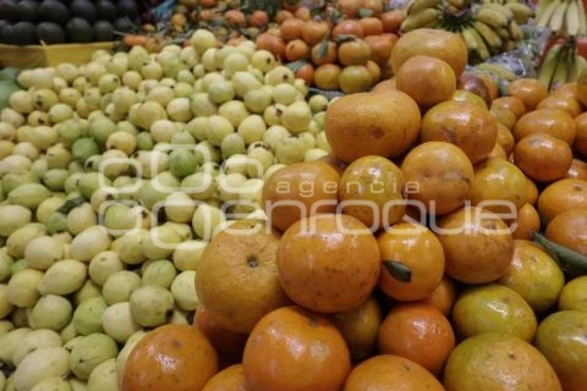 FIESTAS DECEMBRINAS . MERCADOS