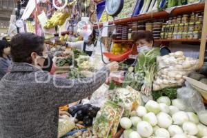 FIESTAS DECEMBRINAS . MERCADOS