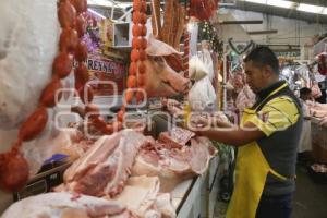 VENTA DE CARNE . MERCADO 5 DE MAYO
