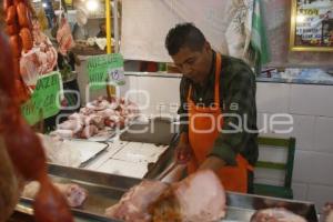 VENTA DE CARNE . MERCADO 5 DE MAYO
