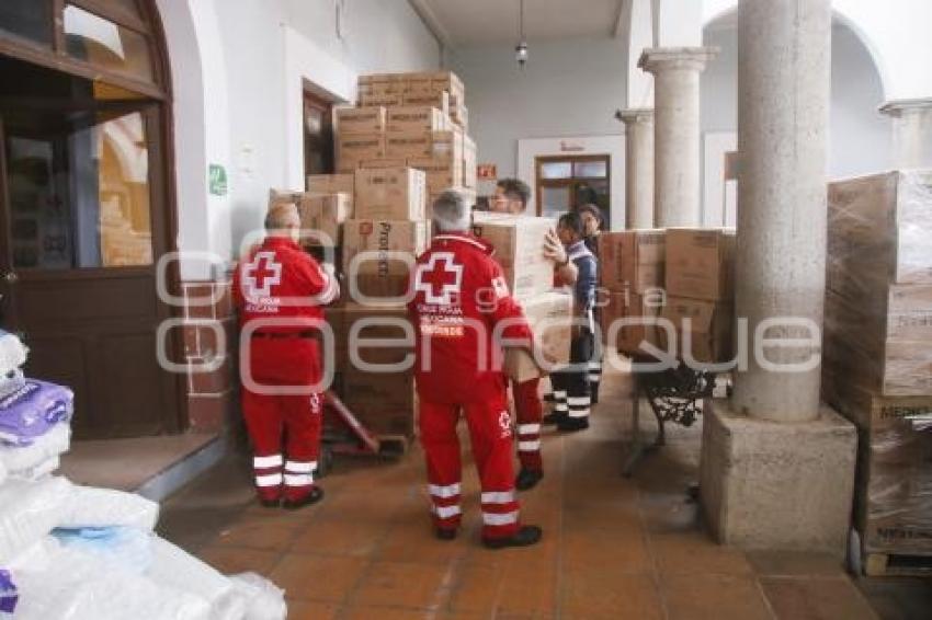 CRUZ ROJA . AYUDA HUMANITARIA