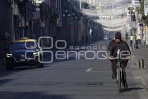 AÑO NUEVO . CALLES VACÍAS