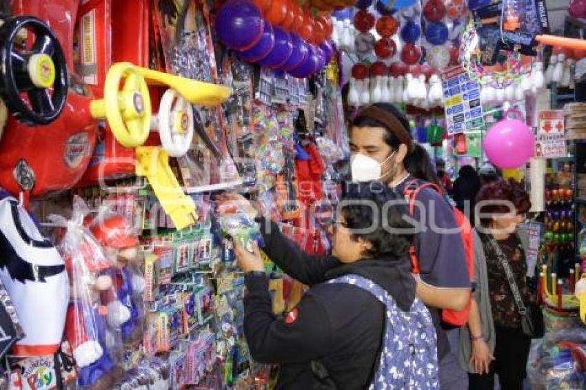 DÍA DE REYES . VENTA DE JUGUETES