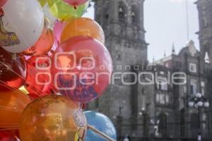 DÍA DE REYES . GLOBOS