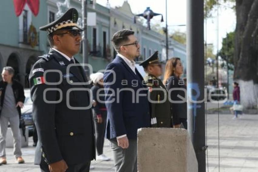 TLAXCALA . IZAMIENTO BANDERA