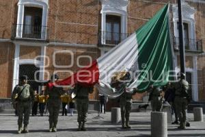 TLAXCALA . IZAMIENTO BANDERA