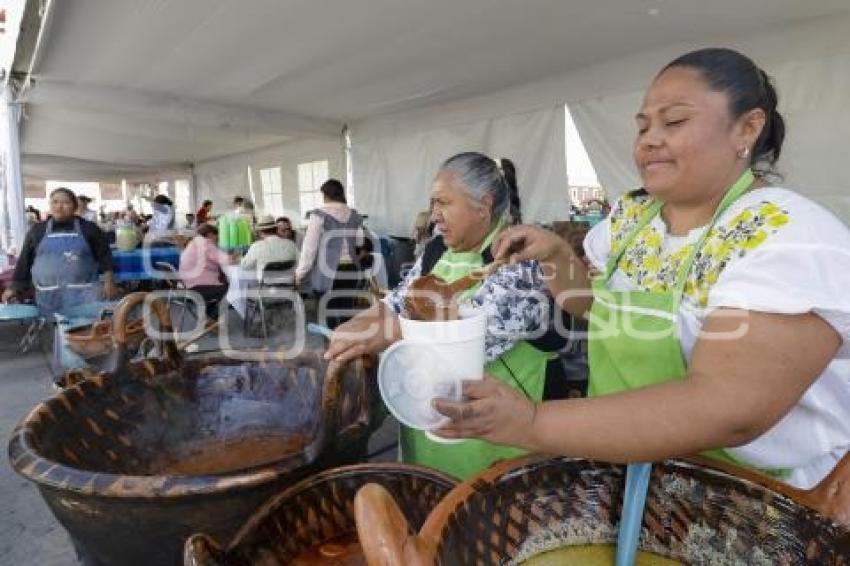 SAN PEDRO CHOLULA . FERIA DEL MOLE