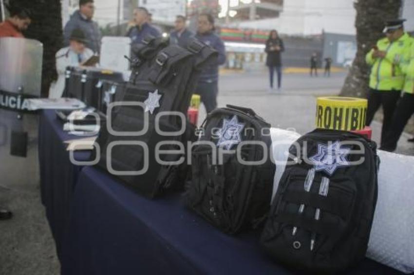 AYUNTAMIENTO . EQUIPAMIENTO POLICIAL