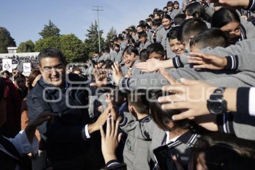 GOBIERNO ESTATAL . CENTRO ESCOLAR