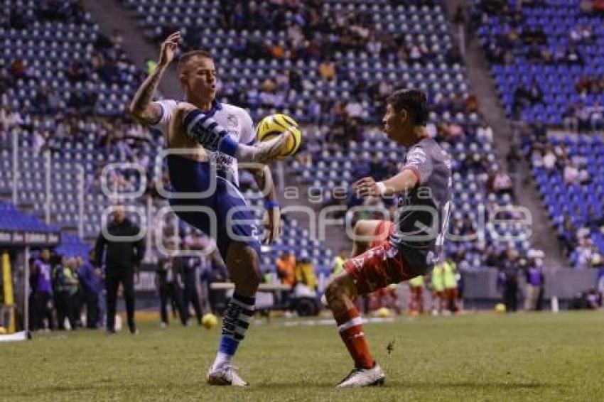 FÚTBOL . CLUB PUEBLA VS NECAXA