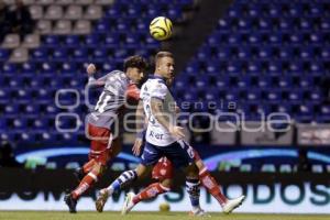 FÚTBOL . CLUB PUEBLA VS NECAXA