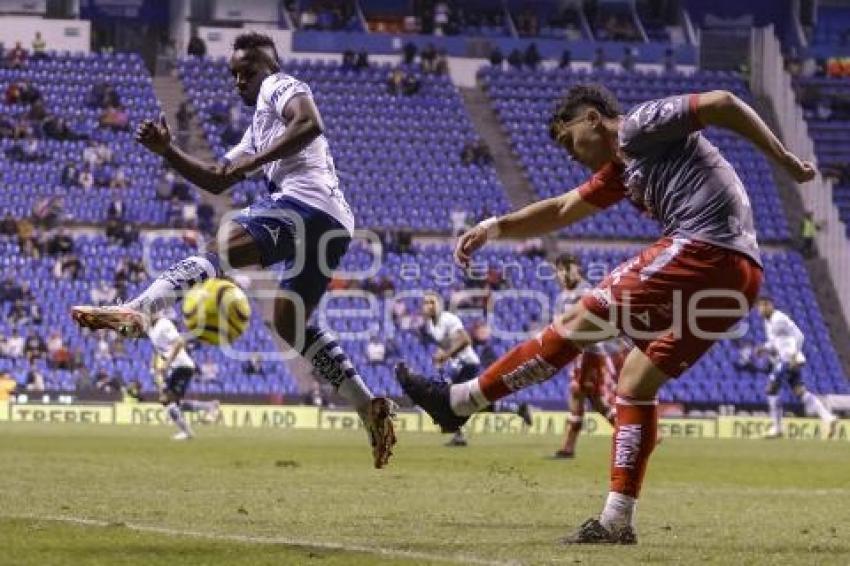 FÚTBOL . CLUB PUEBLA VS NECAXA