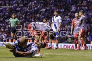 FÚTBOL . CLUB PUEBLA VS NECAXA