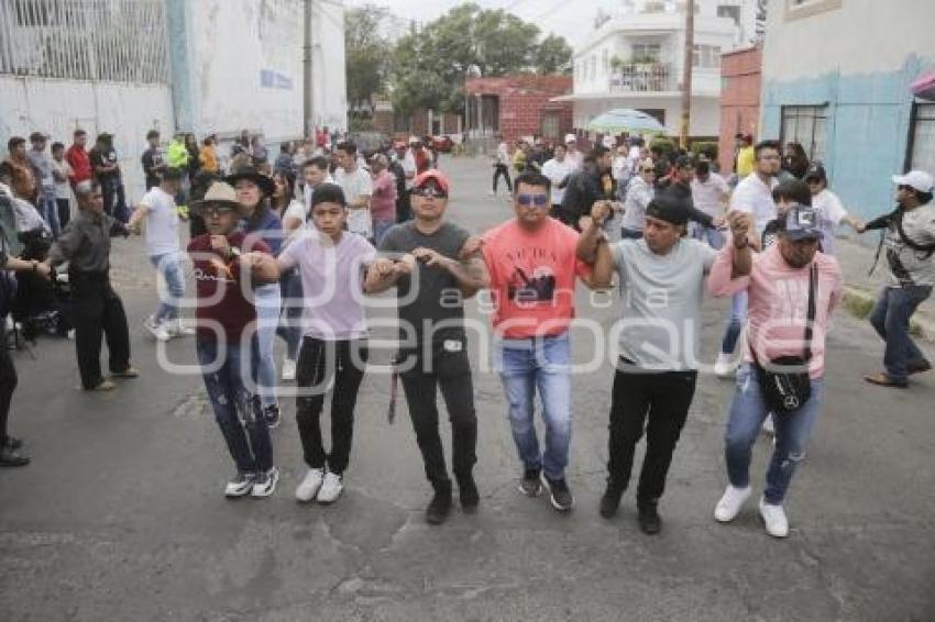HUEHUES XONACA . ENSAYO