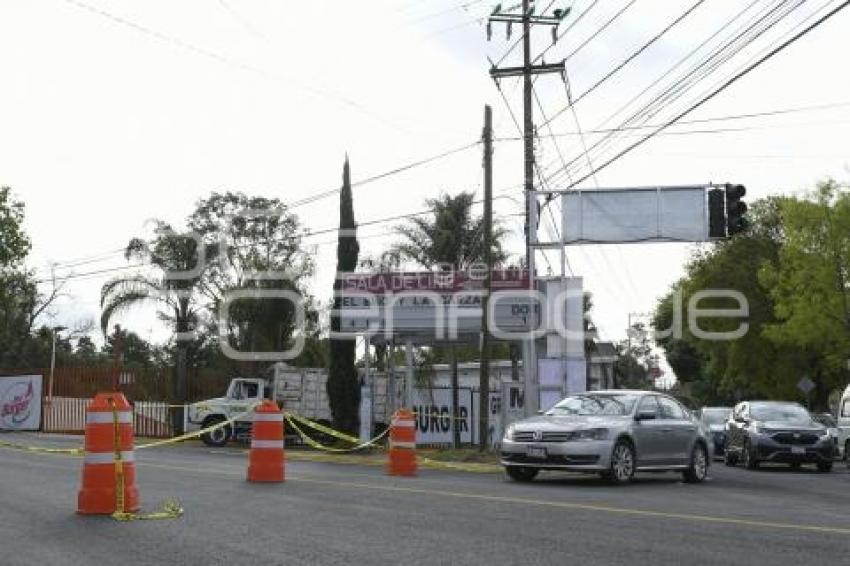 TLAXCALA . CIERRE DE VIALIDAD