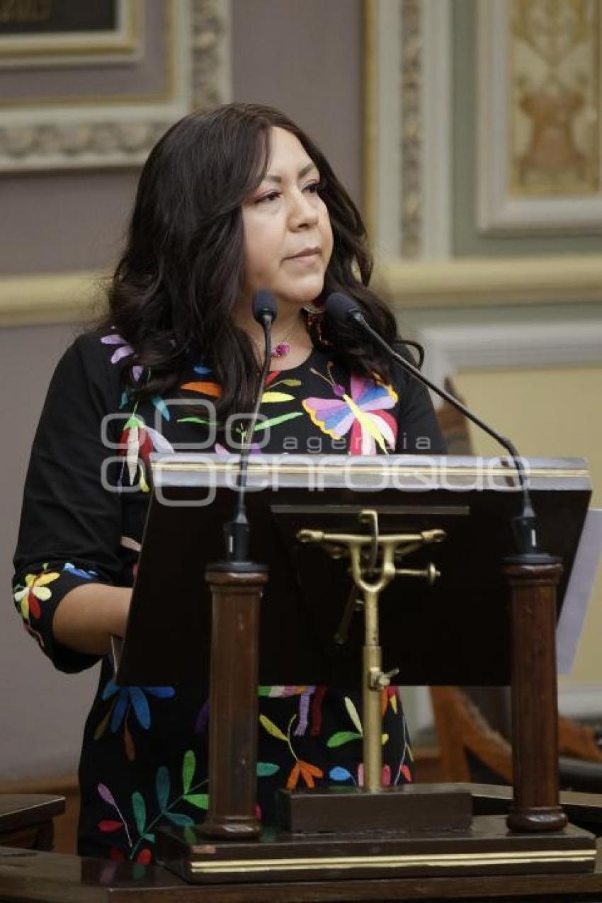 ANA LAURA ALTAMIRANO