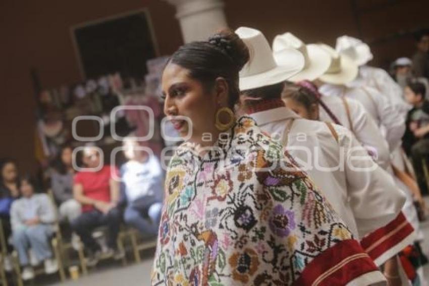 GRUPO FOLKLÓRICO USANZA