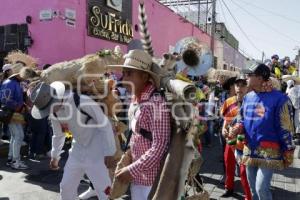 SAN PEDRO CHOLULA . DESFILE DE MASCARITAS