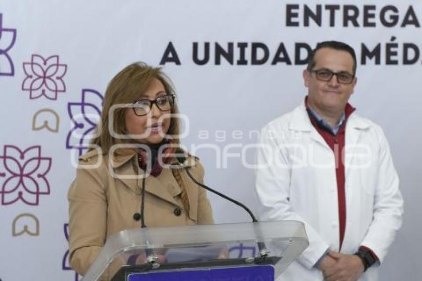 TLAXCALA . ENTREGA EQUIPOS MÉDICOS