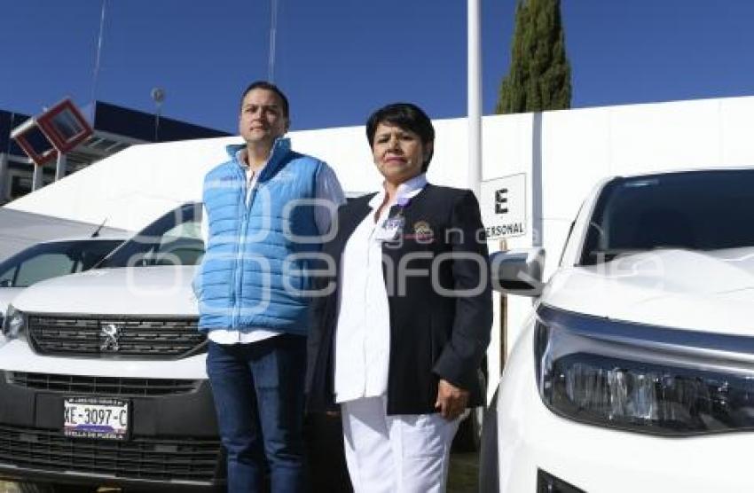 TLAXCALA . ENTREGA EQUIPOS MÉDICOS