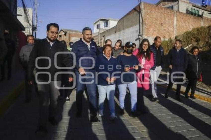 AYUNTAMIENTO . INAUGURACIÓN DE CALLES