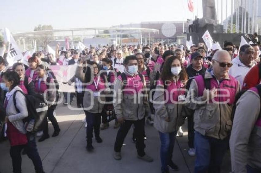 INE . BANDERAZO SALIDA CAPACITADORES