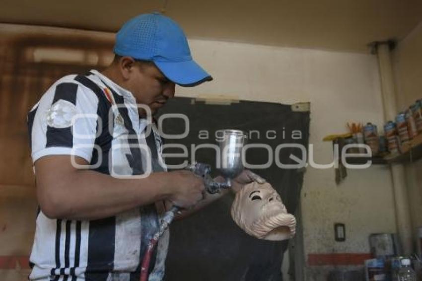 TLAXCALA . MASCARAS DE HUEHUES