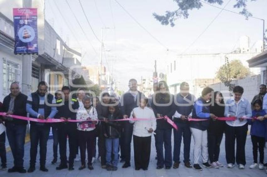 AYUNTAMIENTO . INAUGURACIÓN DE CALLES