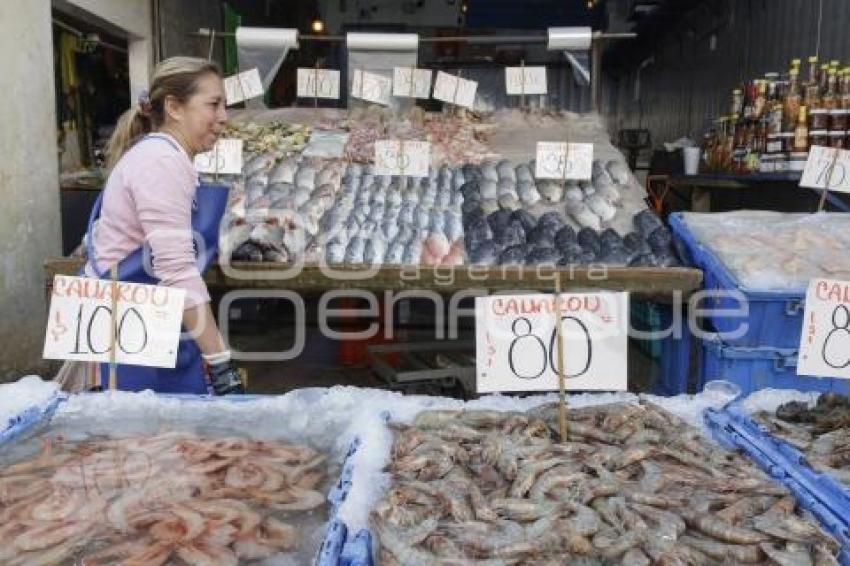 PESCADOS Y MARISCOS