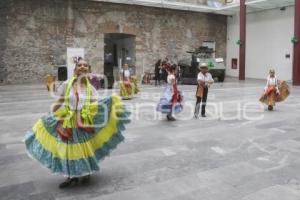 MUESTRA DE DANZA FOLKLÓRICA