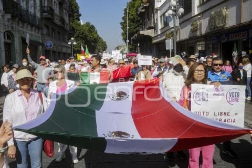 MARCHA POR LA DEMOCRACIA