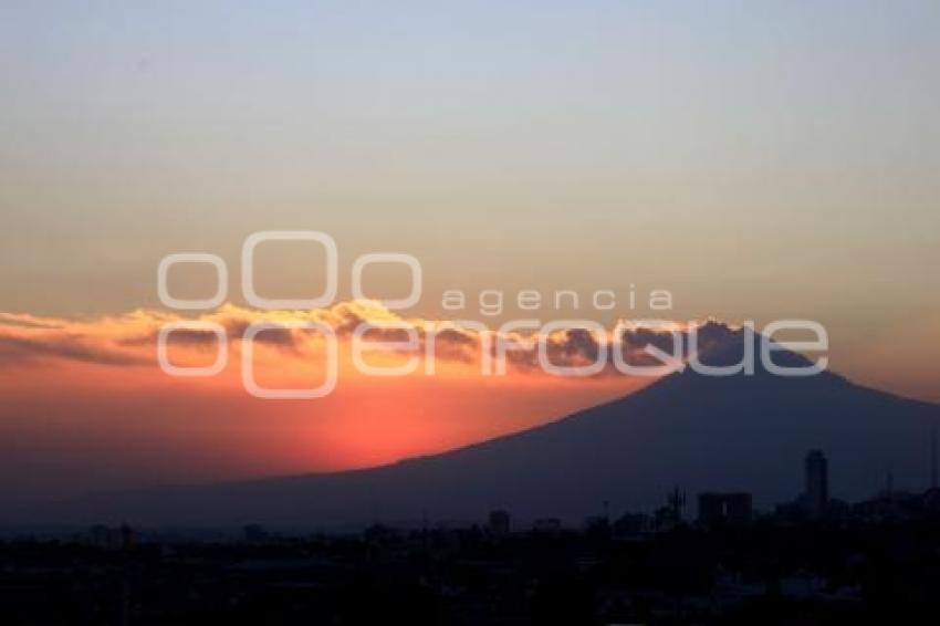 ATARDECER . VOLCÁN POPOCATÉPETL