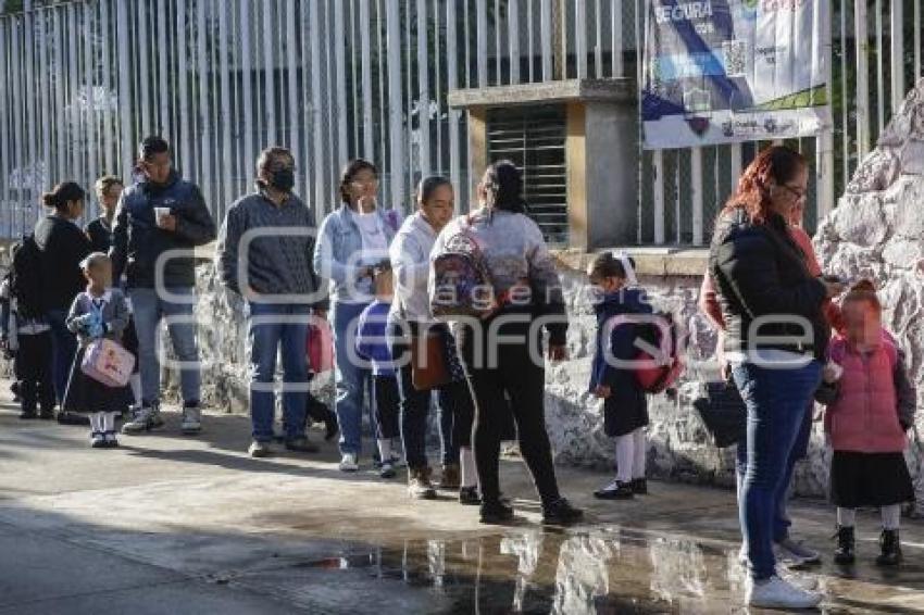 EDUCACIÓN . CAMBIO DE HORARIO