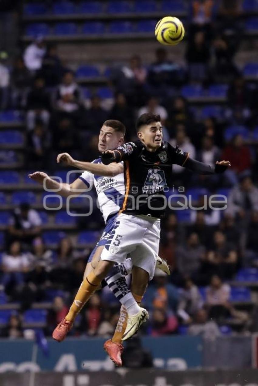 FÚTBOL . CLUB PUEBLA VS PACHUCA