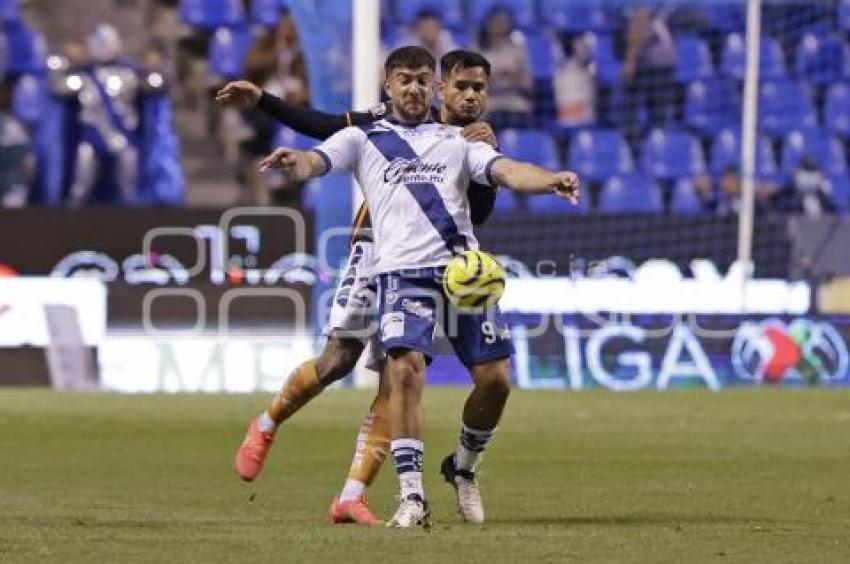 FÚTBOL . CLUB PUEBLA VS PACHUCA