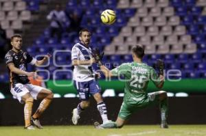 FÚTBOL . CLUB PUEBLA VS PACHUCA