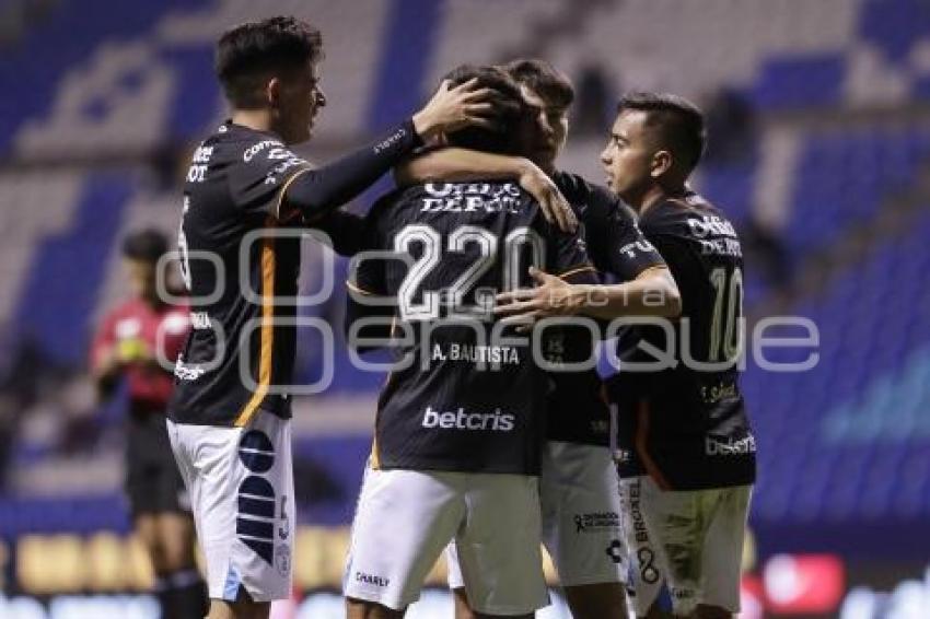 FÚTBOL . CLUB PUEBLA VS PACHUCA