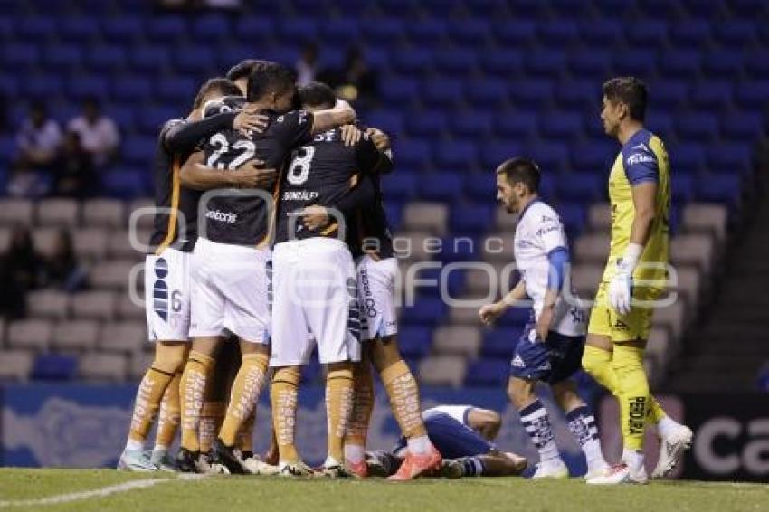 FÚTBOL . CLUB PUEBLA VS PACHUCA