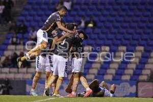 FÚTBOL . CLUB PUEBLA VS PACHUCA