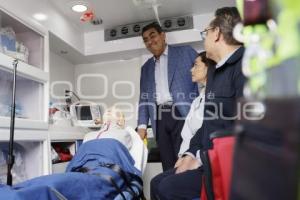 GOBIERNO ESTATAL . ENTREGA DE AMBULANCIAS