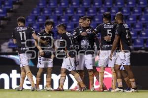 FÚTBOL . CLUB PUEBLA VS PACHUCA