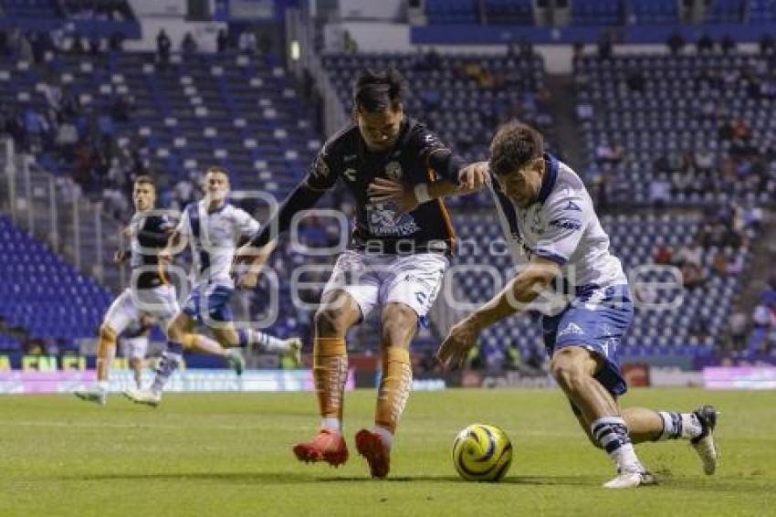 FÚTBOL . CLUB PUEBLA VS PACHUCA