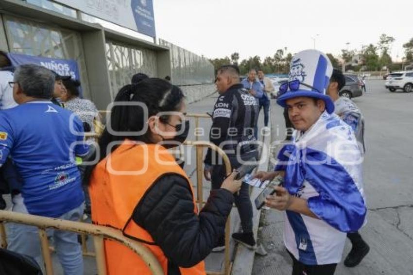 FÚTBOL . CLUB PUEBLA VS PACHUCA