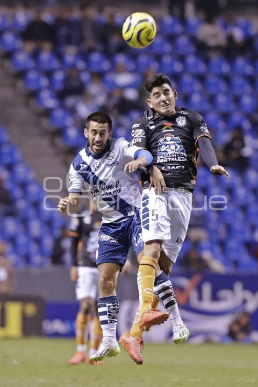 FÚTBOL . CLUB PUEBLA VS PACHUCA