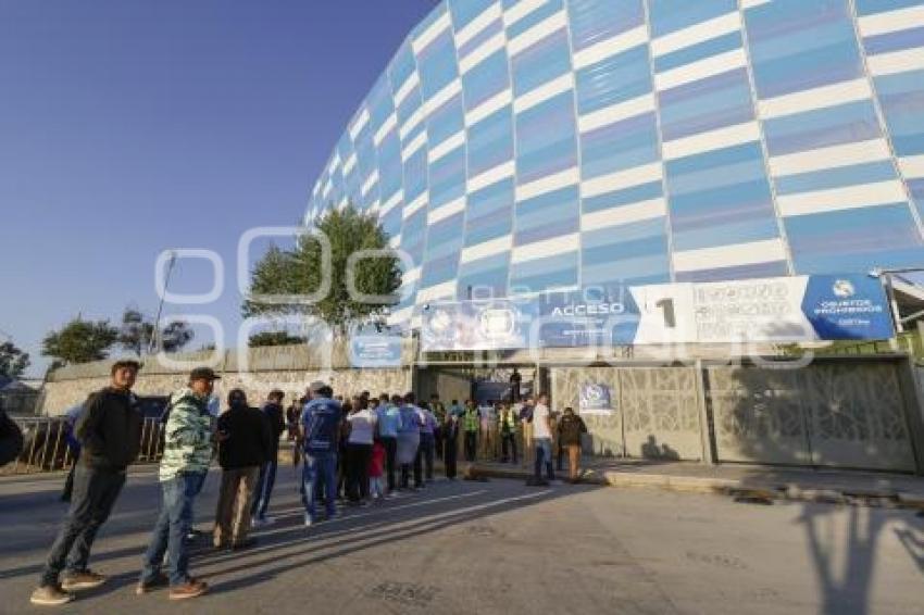 FÚTBOL . CLUB PUEBLA VS PACHUCA