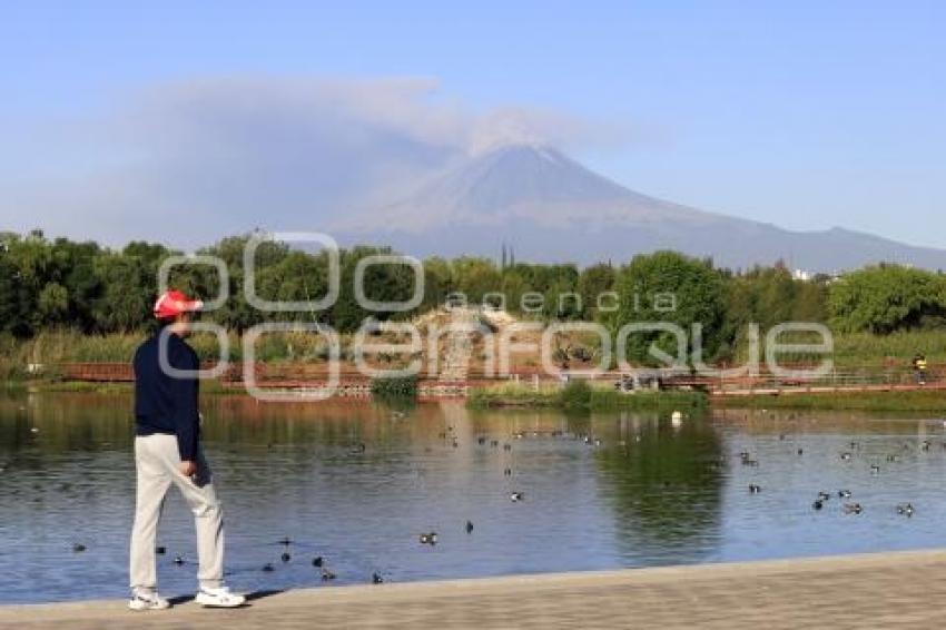 VOLCÁN POPOCATÉPETL . FUMAROLA